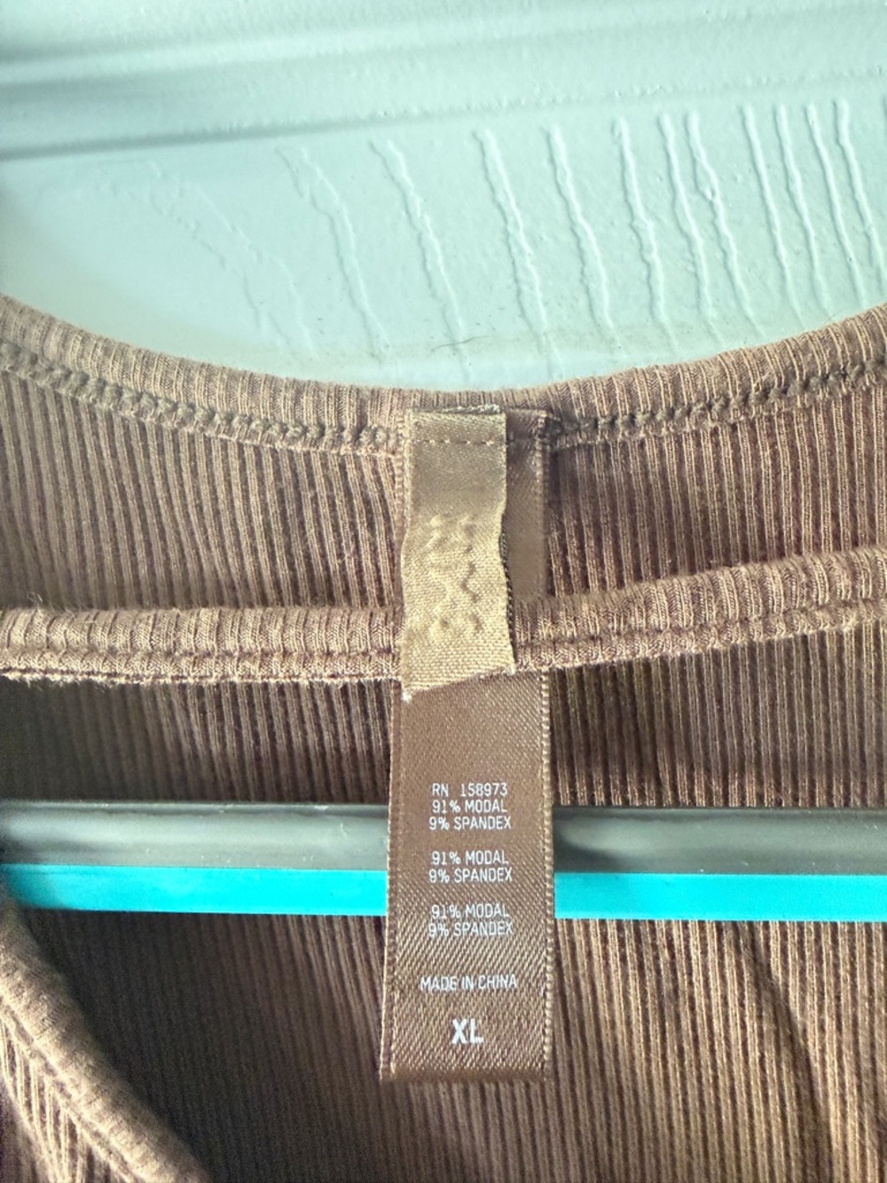 Skims Ribbed Tank Top - Picture 3 of 3